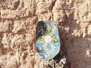 Đĩa lá khảm trai sơn mài