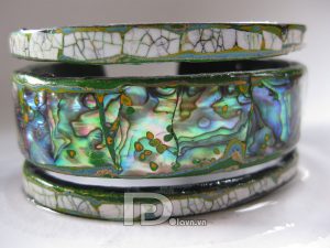 Vòng tay sơn mài khảm trai