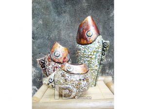 Family lacquer statue